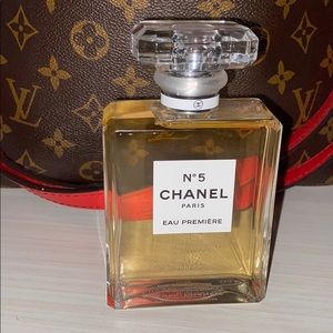 Authentic Chanel N.5 💜🙌🏽💜 3.4 oz